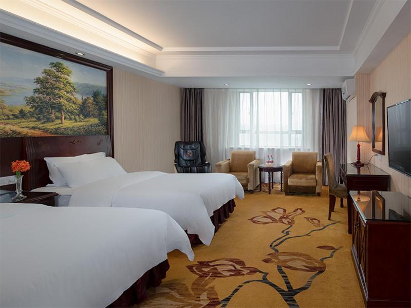 Vienna Hotel Dongguan Chang'an Mid Zhen'an Road Buitenkant foto
